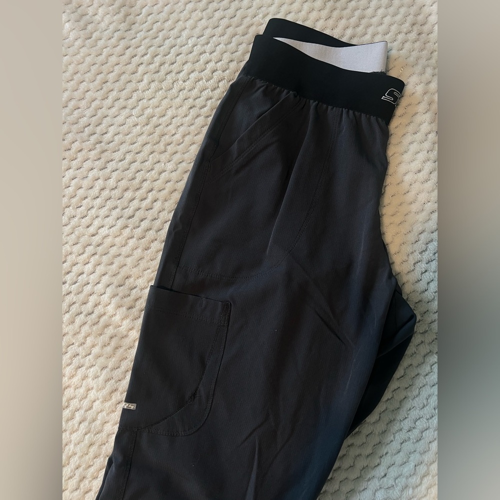 Grey Women’s Scrub Pants - Picture 2 of 6